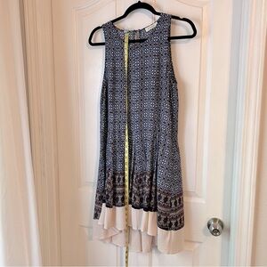 C’isa Sleeveless High-Low Dress – Blue Mosaic Print – Size M